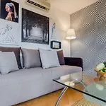 1 Sunny With Terrace By Michal&friends דירה