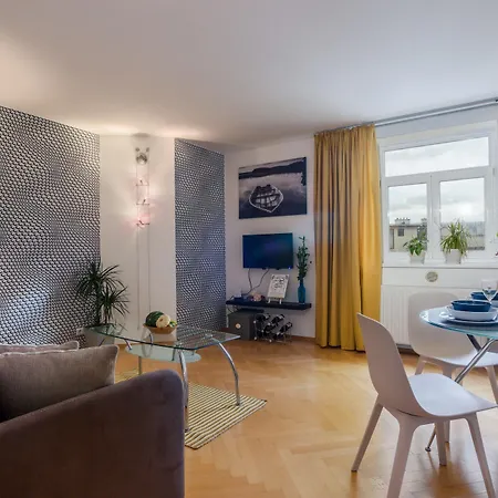 דירה 1 Sunny With Terrace By Michal&friends פראג